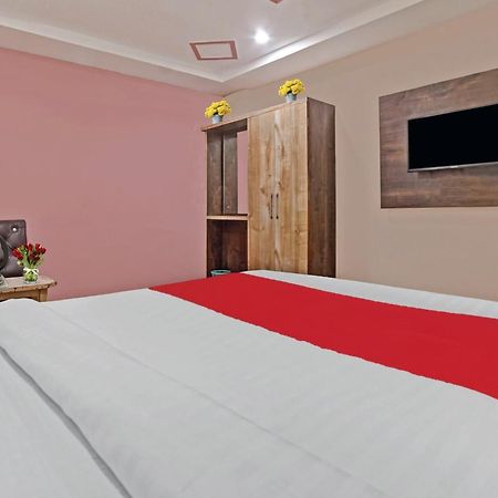 Rāipur Hotel O Sandeep מראה חיצוני תמונה