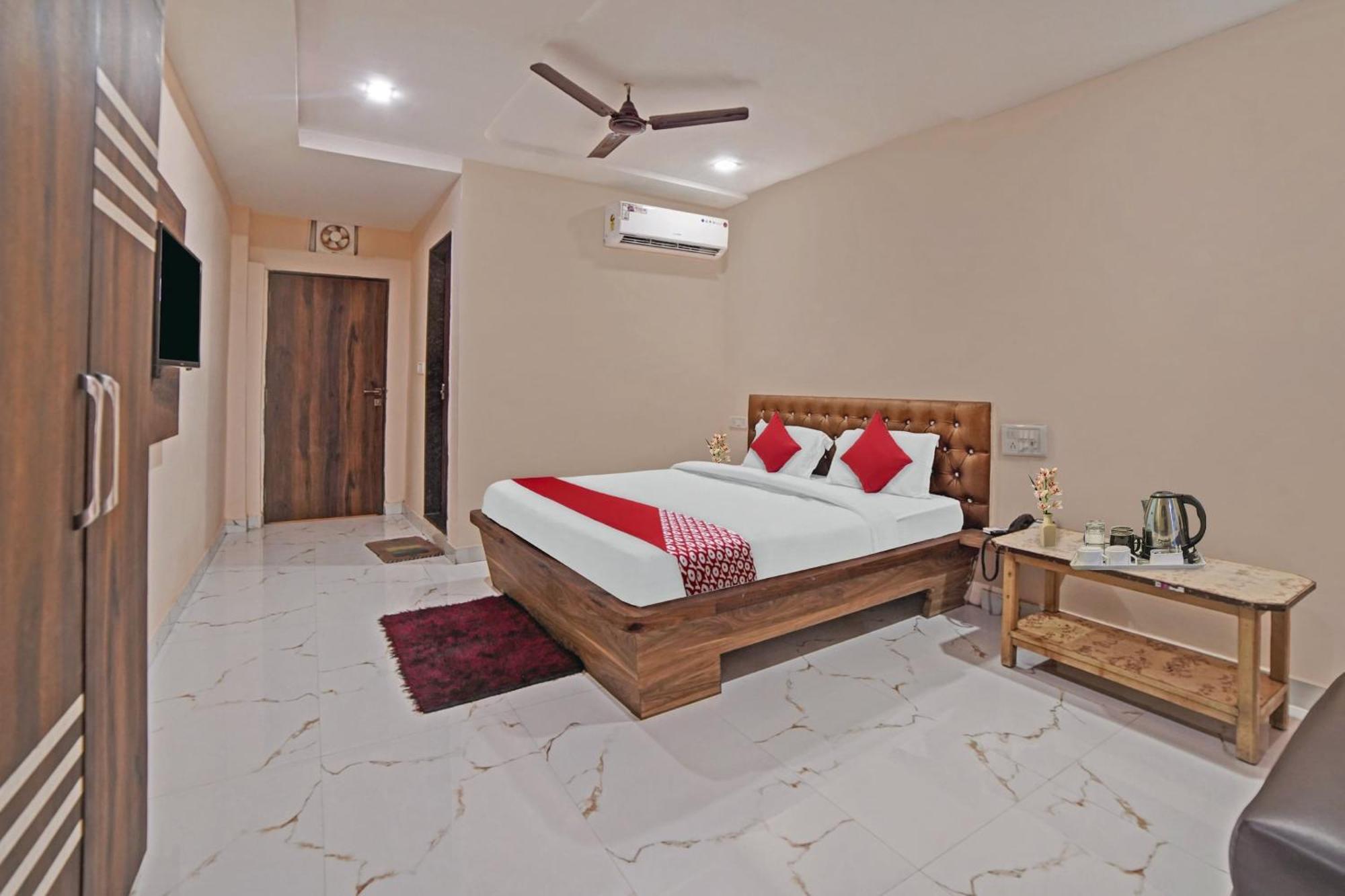 Rāipur Hotel O Sandeep מראה חיצוני תמונה