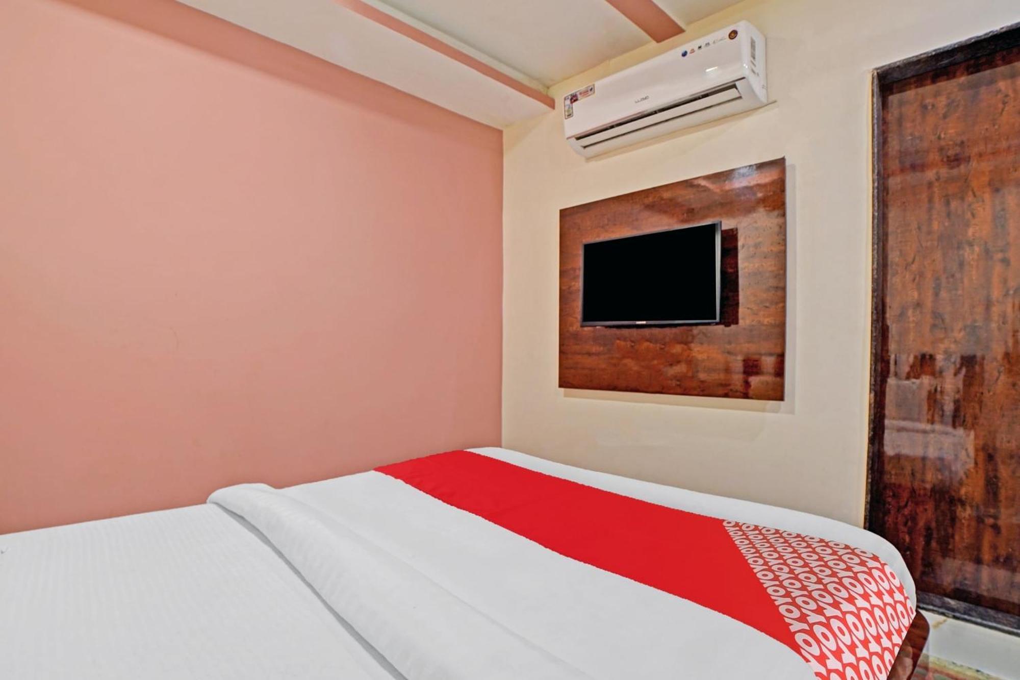 Rāipur Hotel O Sandeep מראה חיצוני תמונה