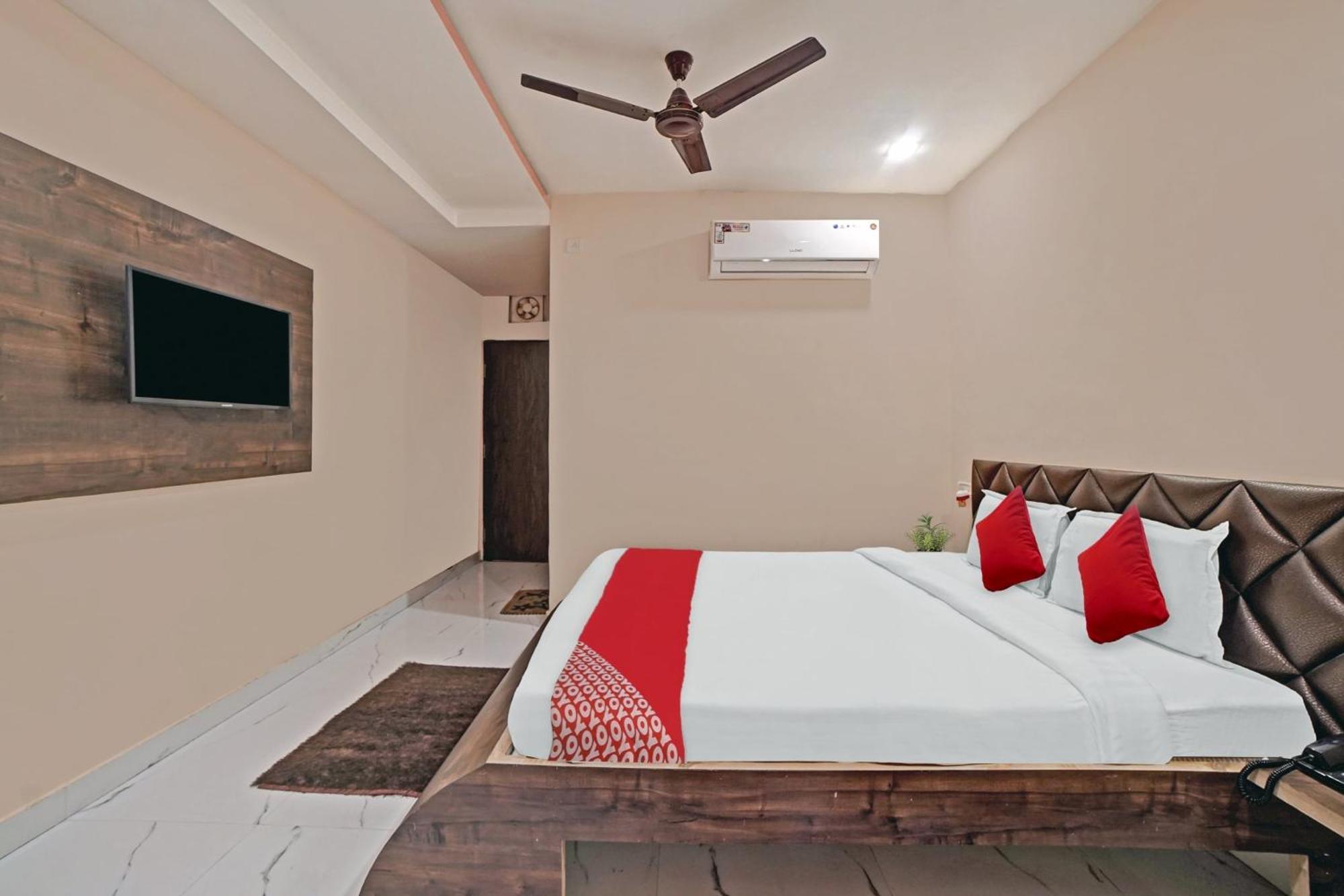 Rāipur Hotel O Sandeep מראה חיצוני תמונה
